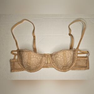 [Victoria's Secret] Nude Lace Bra >> Adjustable Straps 《36B》